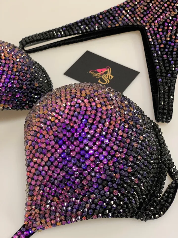 Ultraviolet Light - fitness bikini
