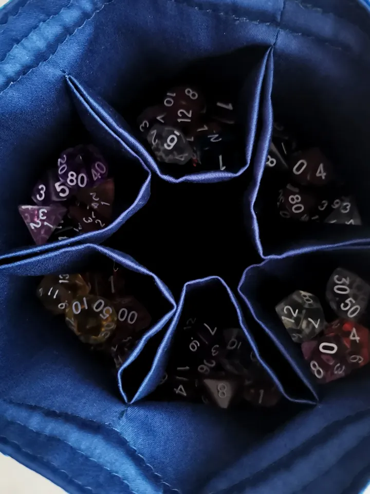 Large dice bag with pockets for 150-200 dice Blue swirls