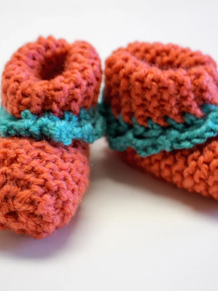 Peach and Turquoise Baby Shoes, Baby Sock, Baby Booties, Great Stocking Stuffers for Baby's First Christmas, Baby Shower Gift Ideas, Crochet