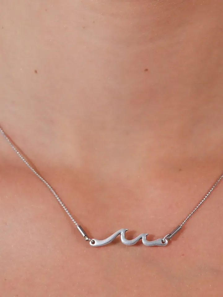 Ocean Wave Necklace Silver, Gifts for Surfer Girl Surf Ripple Wave Charm, Dainty Summer Beach Simple Minimalist Elegant Jewelry Silver