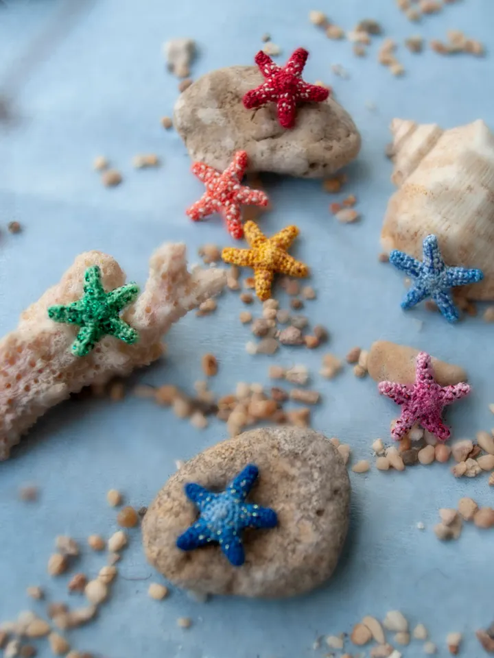 Miniature colorful STARFISH, Tiny crochet sea animals, Micro Starfish amigurumi, Nautical decor for dollhouse or diorama