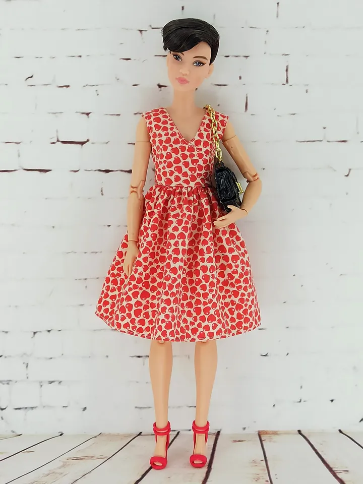 Summer dress with red hearts for Barbie Doll (Petit)