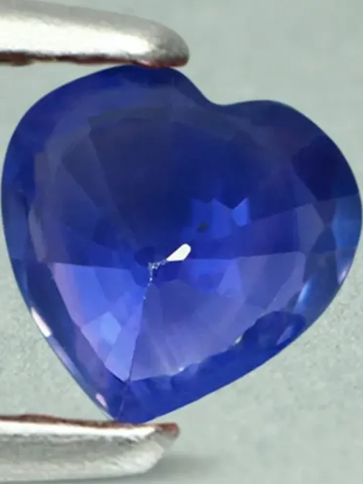 0.89 CT AIG Certified Outstanding Unheated 100% Natural Blue Sapphire Madagascar
