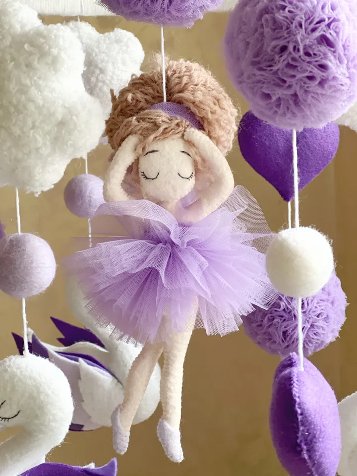 Ballerina mobile crib Felt mobile musical Nursery mobile girl Baby shower gift Baby girl mobile Purple mobile