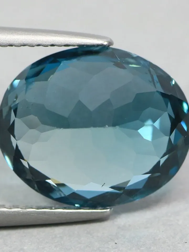 6.30 CT Beautiful VIP Quality 100% Natural London Blue Topaz from Brazil