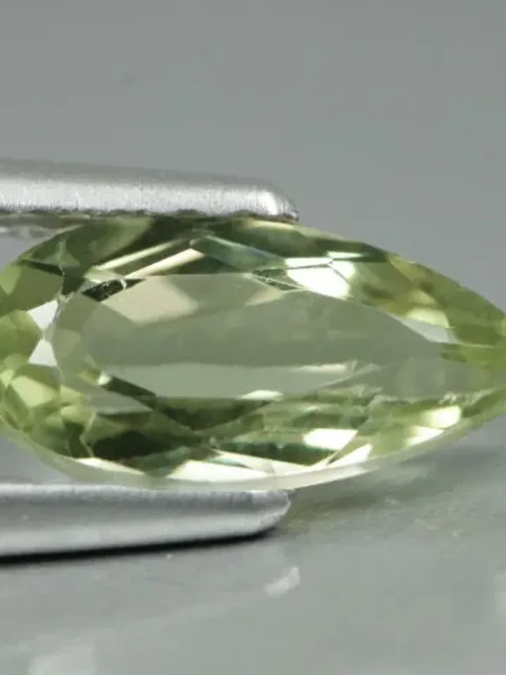 1.00 CT Topnotch Unheated 100% Natural Color Change Diaspore from Turkey