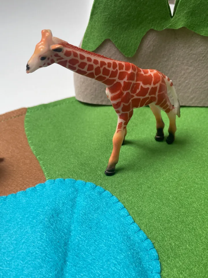 Safari felt play mat, Safari small world play, Jungle felt playscape, Felt play scene, Open ended toys, Play mat for kid