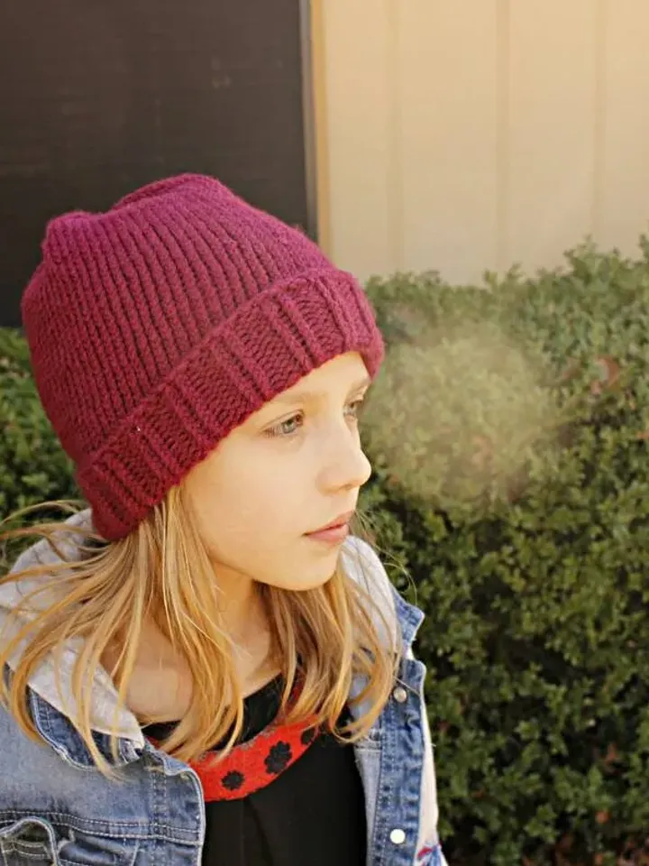 Knitted Winter Hat, Solid Color Hat, Child Sized Hat, Beanie Caps, Gift Ideas for Kids, Multiple Colors, Slouch Hat, Christmas and Birthdays