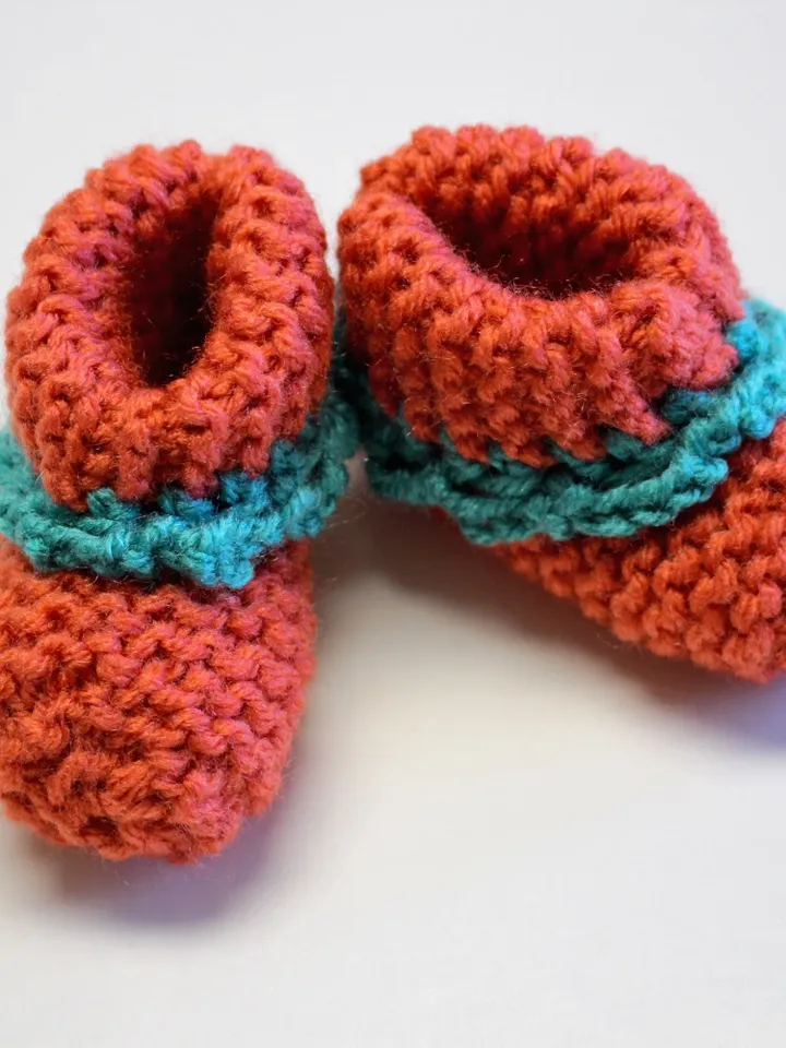Peach and Turquoise Baby Shoes, Baby Sock, Baby Booties, Great Stocking Stuffers for Baby's First Christmas, Baby Shower Gift Ideas, Crochet