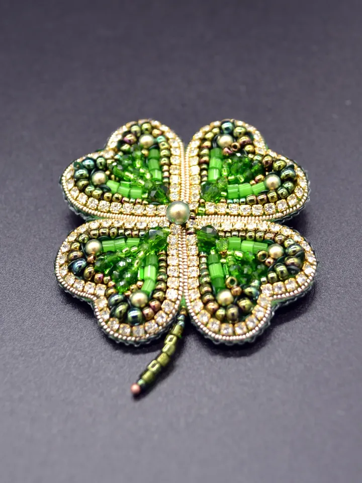 Clover beaded brooch pin four leaf clover
