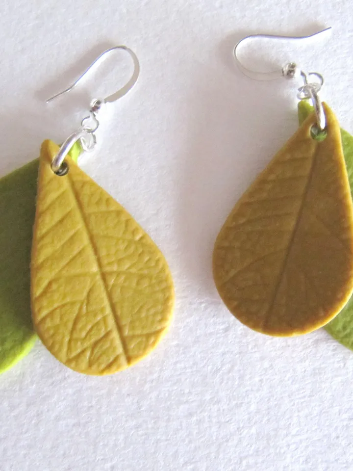 Long boho earrings made of polymer clay leather look, hanging earrings leaf shape, gift for women, long earrings fashionable current jewelry