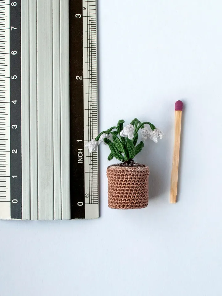 Miniature SNOWDROP in a pot, Tiny crochet white flower, Snow white Forest Flower, Fake Wild Flowers, Fairy garden plants