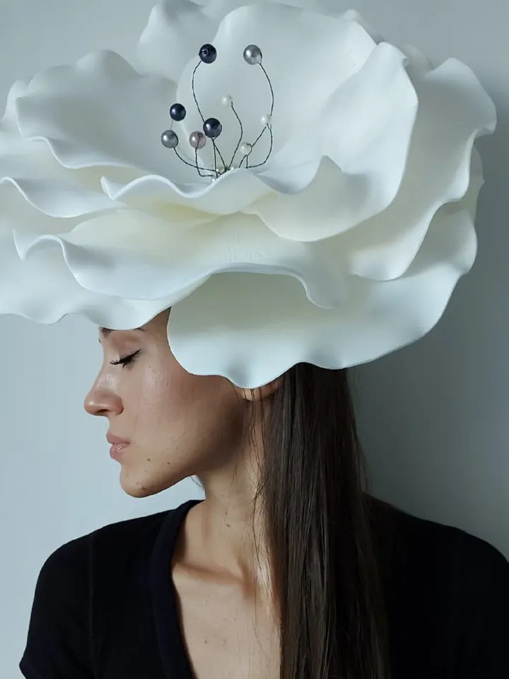 Large anemone fascinator with crystal beaded, Wedding flower hair clip, Women Derby hat, bloom headpiece, Ivory Bridal headgear