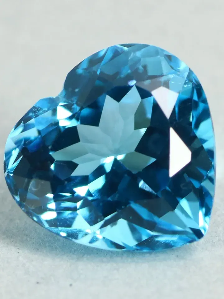 4.35 CT World Class VIP Quality 100% Natural Swiss Blue Topaz from Brazil