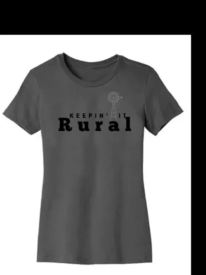 Keepin' It Rural Women's Graphic Tee