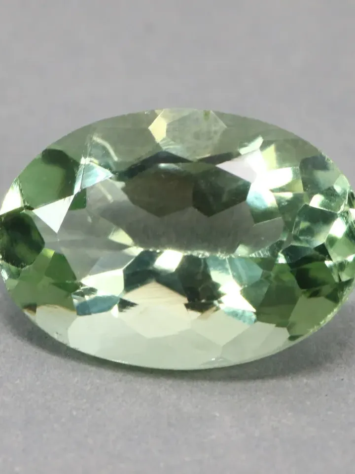 5.30 CT Dazzling Rarest ! Unheated 100% Natural Best Green Amethyst