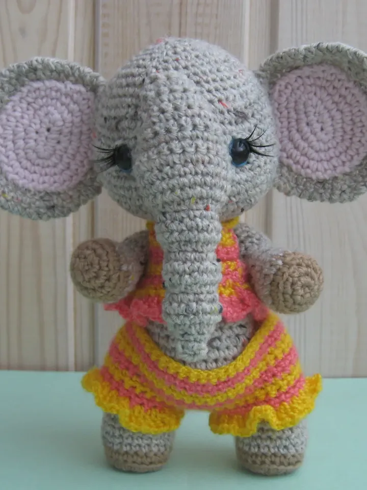TUTORIAL: Baby girl elephant Ulianka crochet pattern