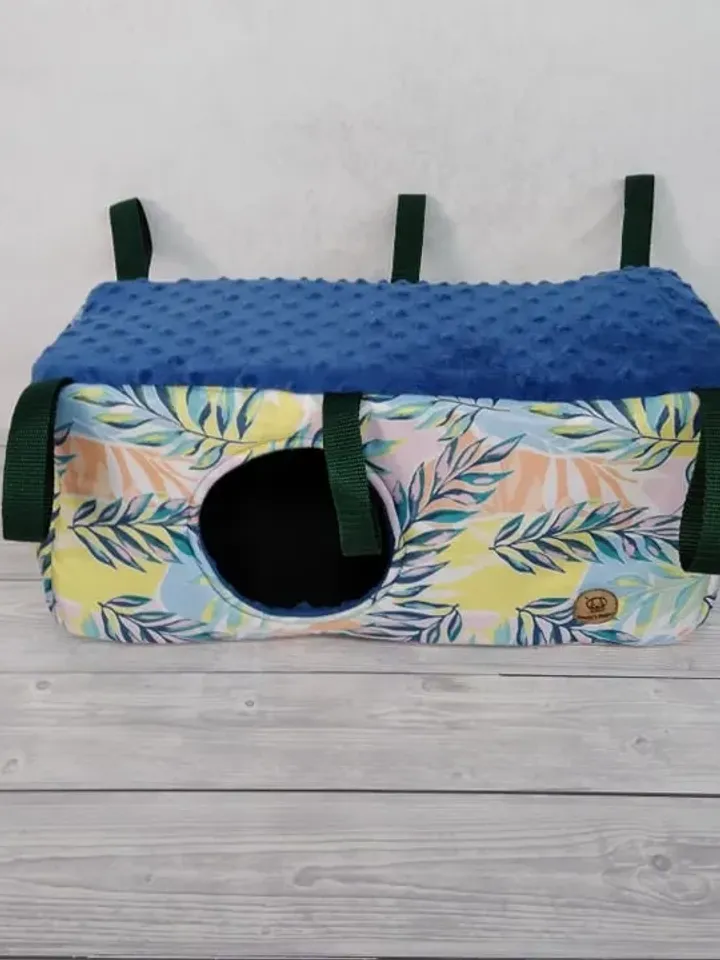 Hidey hole hammock, chinchilla house, guinea pig hideaway, guinea pig accessories, rat cage accessories , custom rat hammock, hidey house