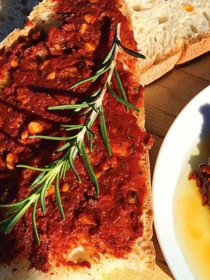 Acuka | Handmade Organic Pepper & Tomato Paste with Walnut, Olive Oil, Garlic and Spices
