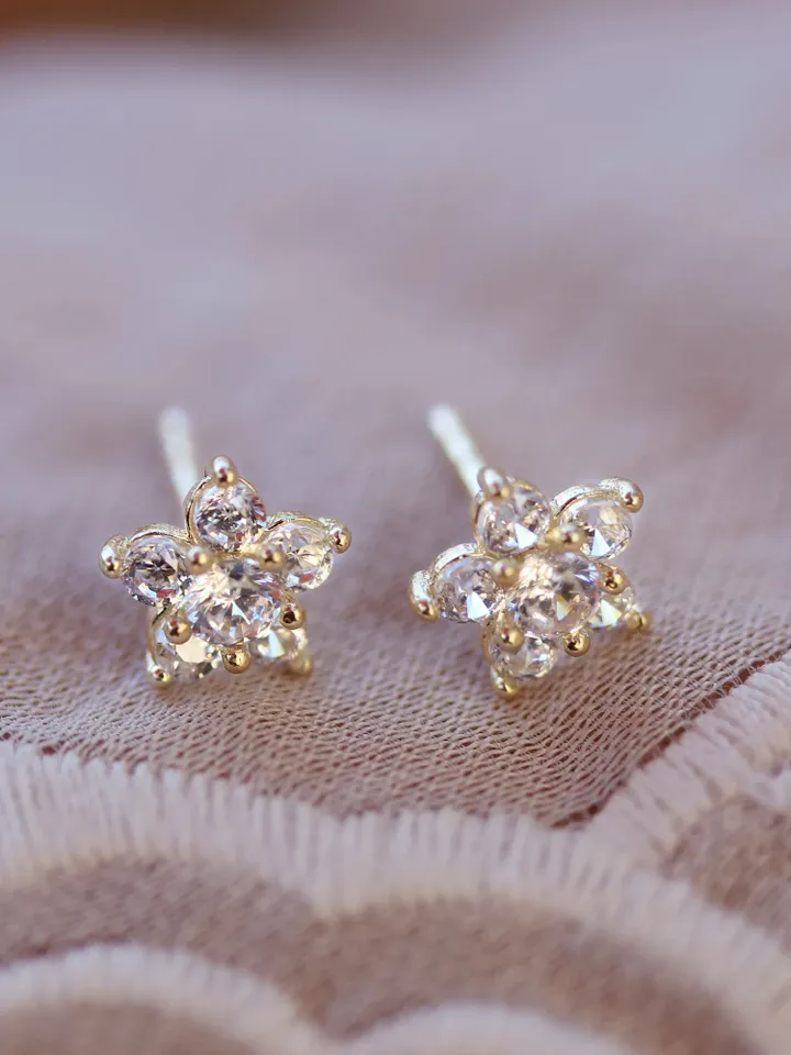 FLOWER STUD EARRINGS | Round Cut Moissanite Diamond Wedding Gold Stud Earring | 14k Solid Gold Flower Shape Push Back Stud Earrings