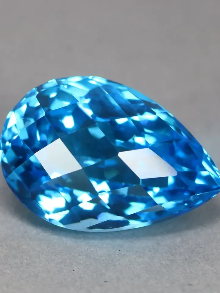 7.45 CT World Class VIP Quality 100% Natural Swiss Blue Topaz from Brazil