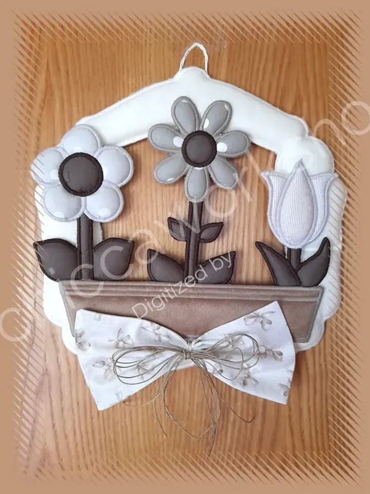 ITH Ghirlanda Fiori - Ricamo a macchina con tutorial