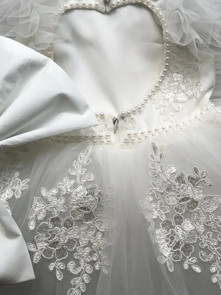 Ivory dress with lace, headband and shoes for girl. First birthday outfit for girl. Baptism outfit. Christening gown. Flower girl dress.