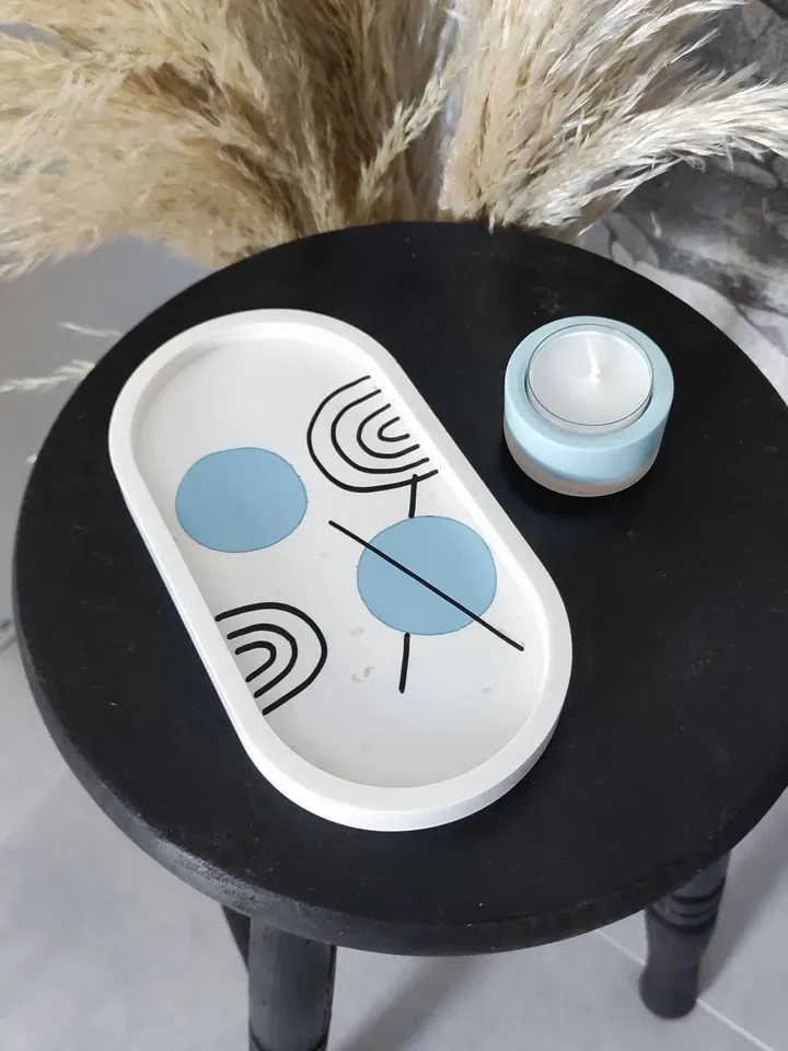 Decorative oval tray with abstract painting / tray of Jesmonites