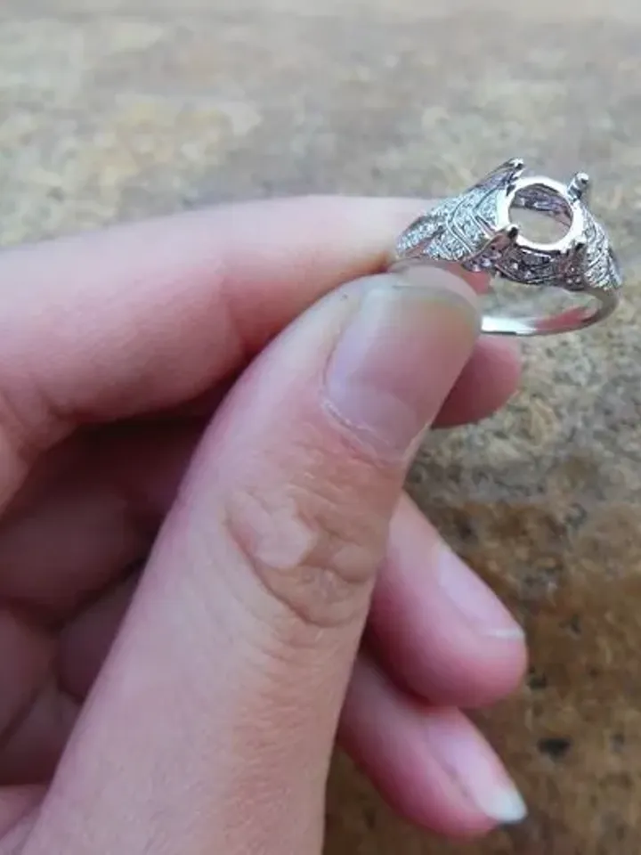 Solid 14K White Gold Round 6MM Fashion Semi Mount Ring / Diamond Ring / Engagement Ring