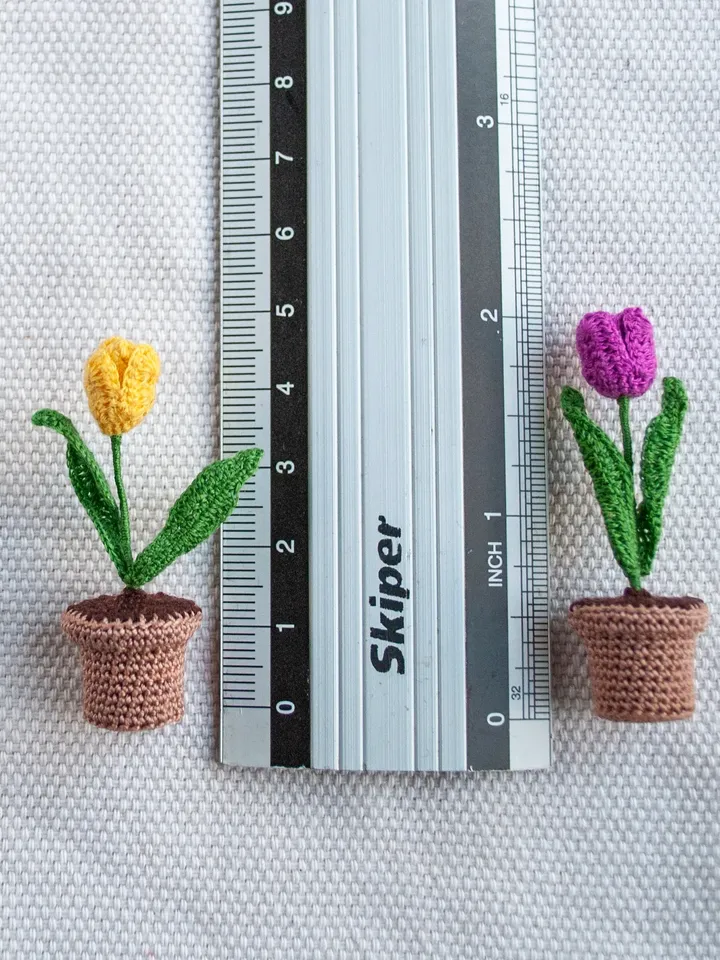 Miniature tulip in a pot, Collectible Fairy garden miniatures, Spring tulip, Tiny crochet flowers - Choose your color