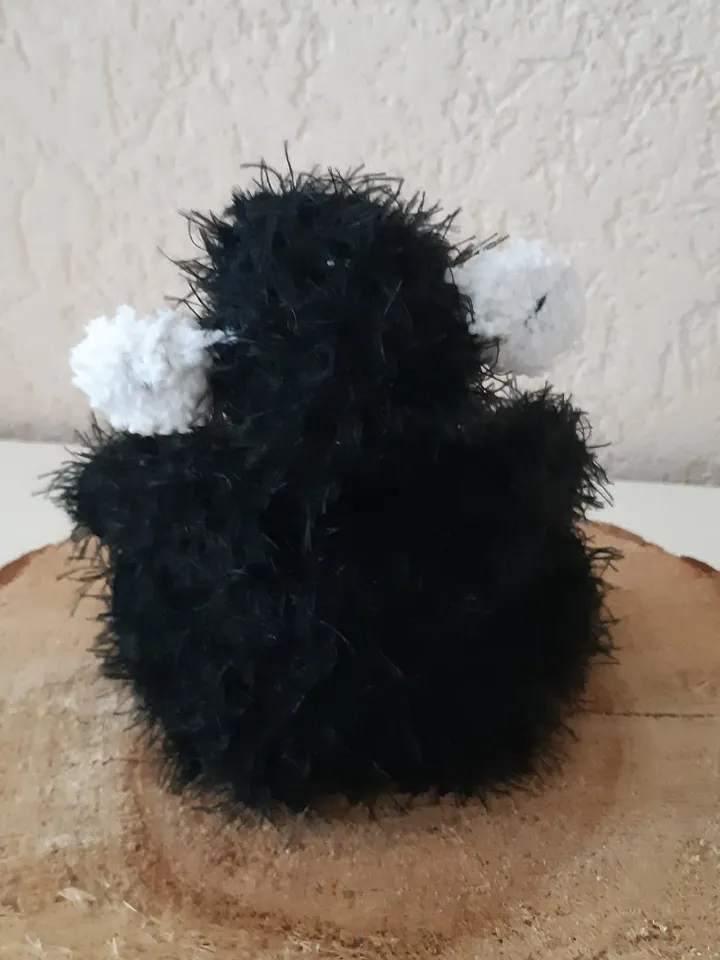 Black and white bear, 20 cm, crochet,with safety clip