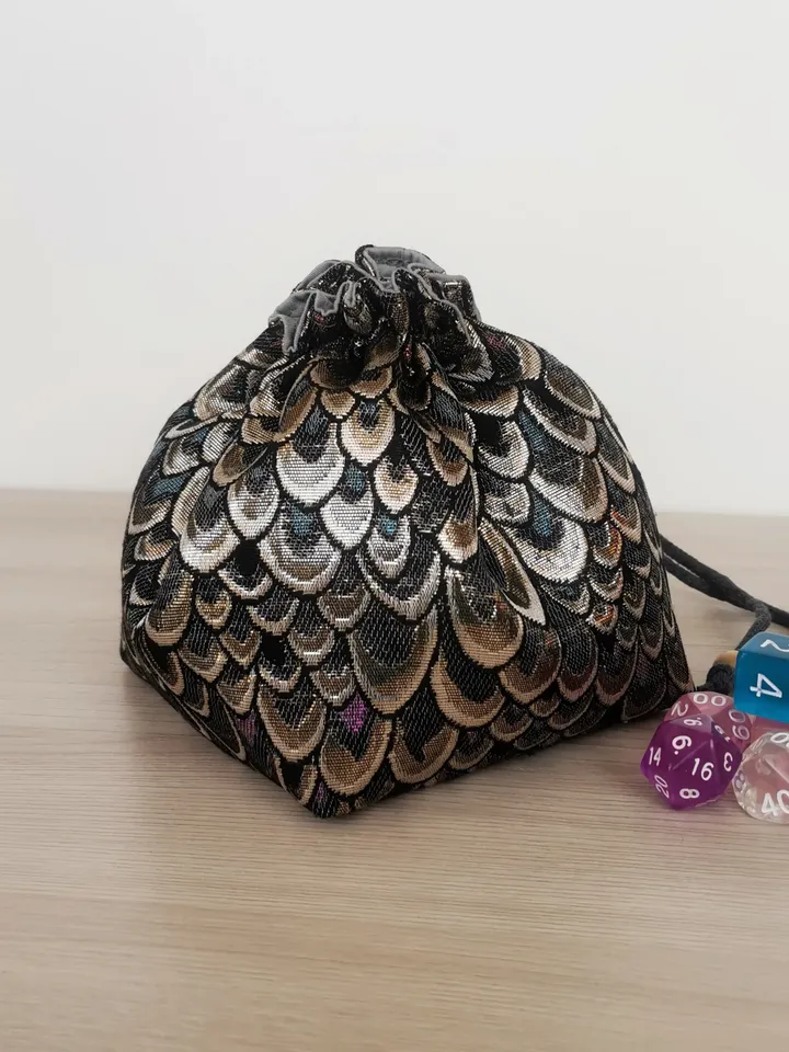 Large dice bag with pockets for 150-200 dice Silver dragon scale jacquard