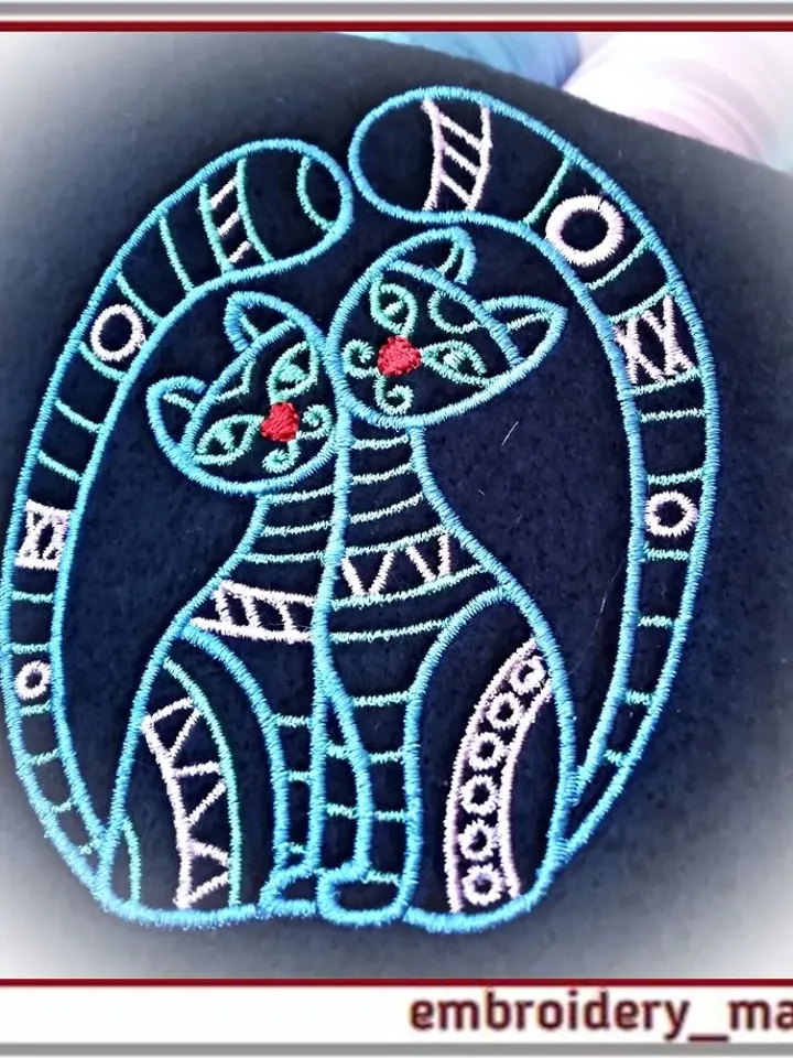 Embroidery design Outline of a cats with body filling pattern Cats 7