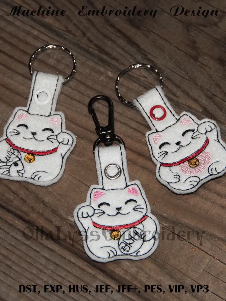 Maneki Neko ITH keychain