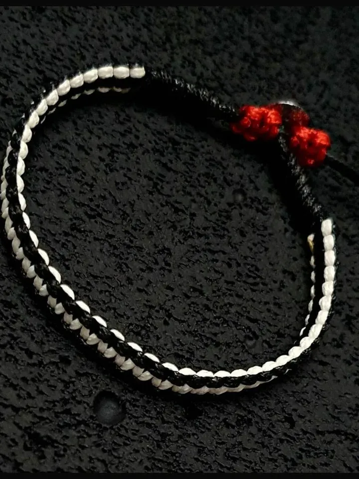 Black and White Macrame Bracelet with Silver Button, Adjustable Closured Wristlet, Stylish Gifts for Men, Friendship Bracelet for Besties