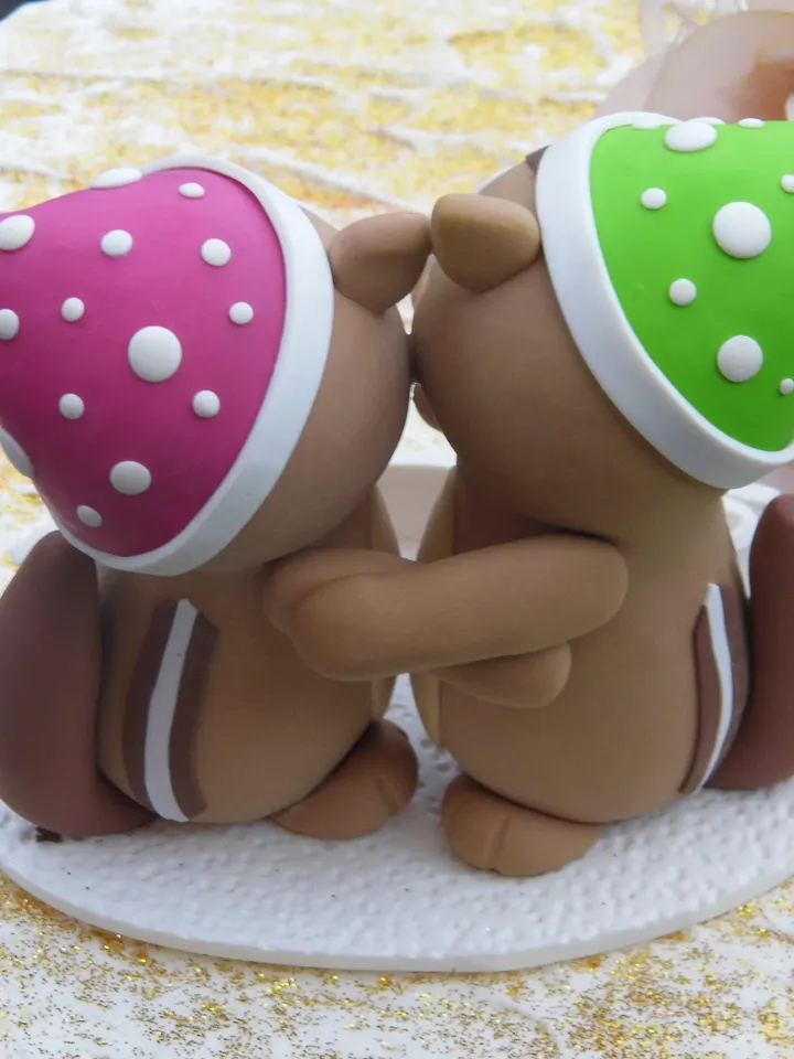 Woodland Animal Wedding Cake Topper, Chipmunks In A Loving Embrace Keepsake, Woodland Animal Cake Figurine, Custom Wedding Gift For Couple