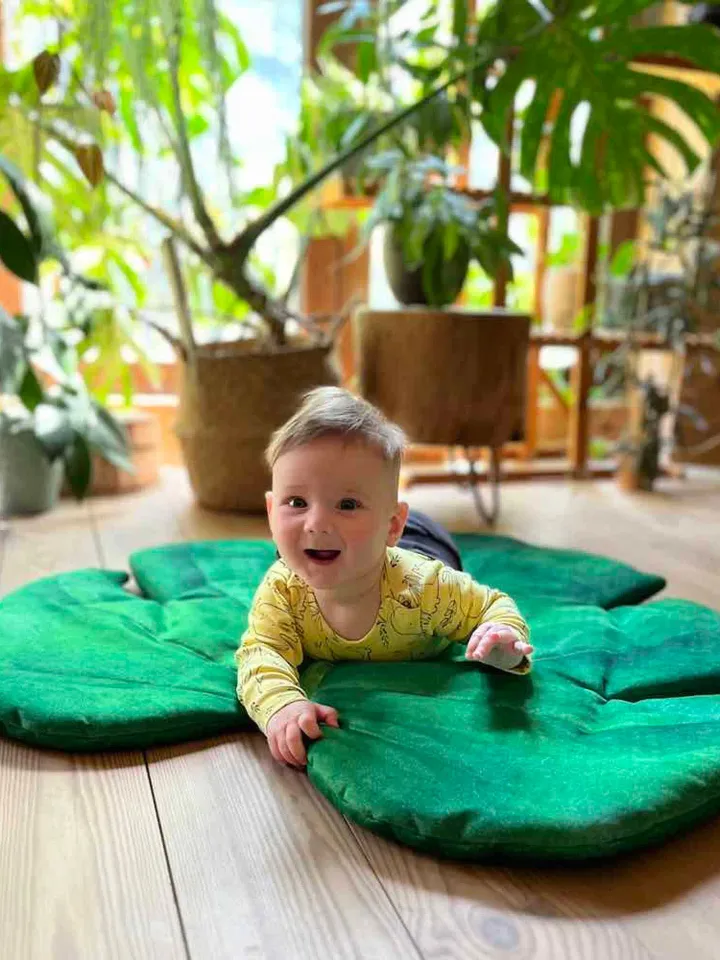 Monstera Leaf floor mat / leaf baby play mat / pet mat / monstera rug / Blattspielmatte / baby nursery play mat