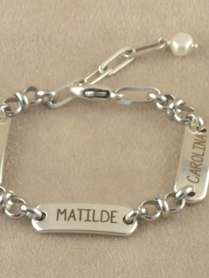 Personalized Multiple Name Bracelet for Women, Grandma Christmas Gift with Kid's Name, Custom Engraved Monogram Christmas Bracelet for Women
