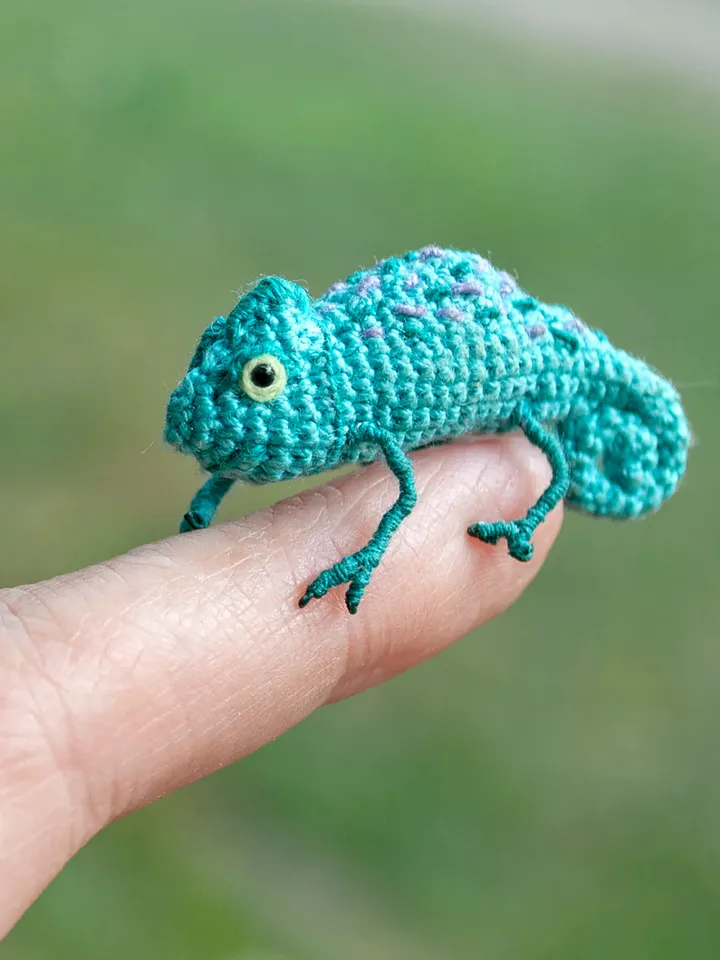 Tiny teal-green CHAMELEON, Miniature Turquoise exotic animal reptile, Chameleon mini figurine for dollhouse or diorama