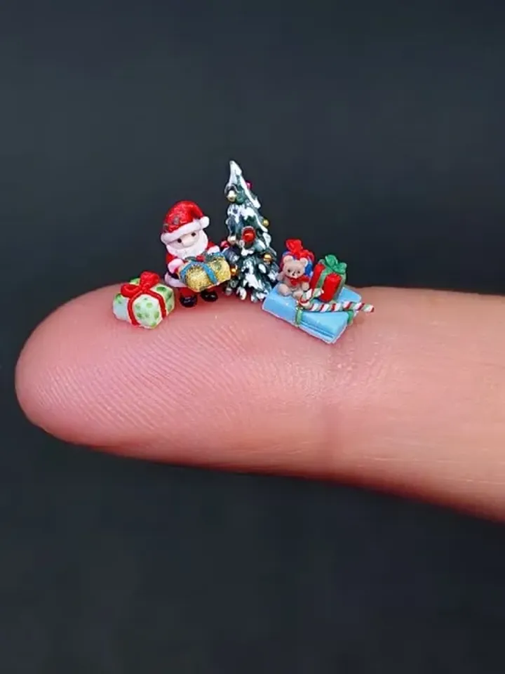 Dollhouse Micro snow Ball 1:12 Scale, Miniature Glass Snow Ball, Miniature Snow Ball, Dollhouse Christmas Snow Ball
