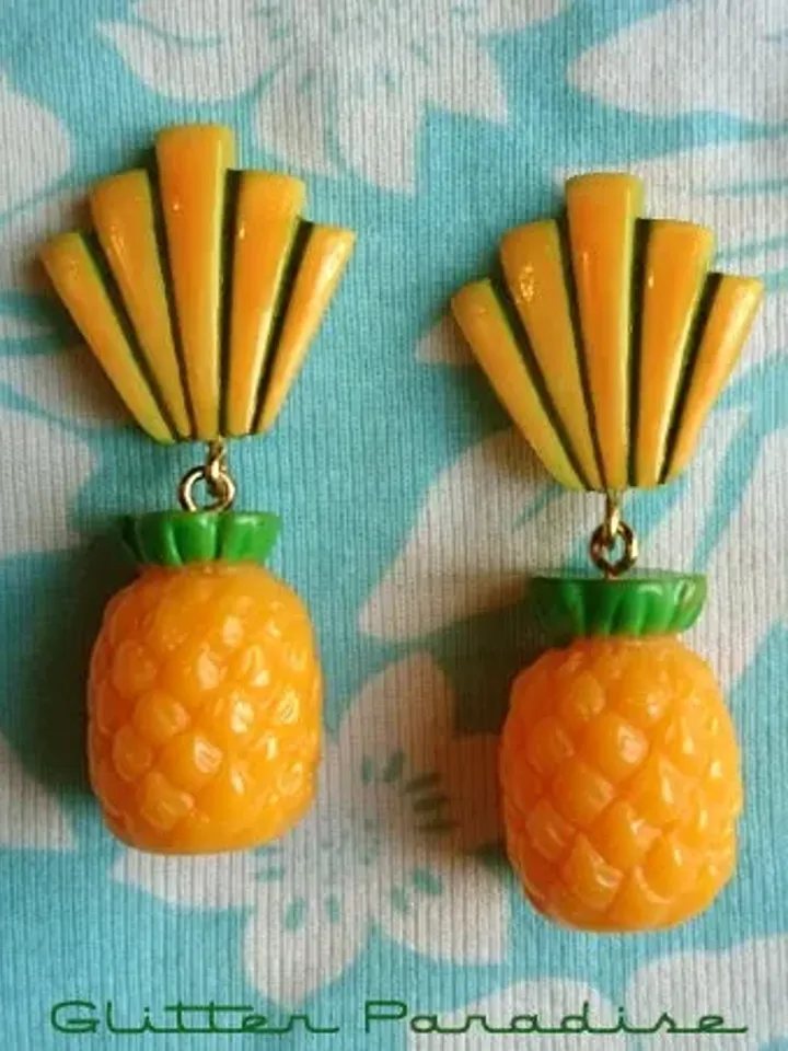 Art-Deco Shell Pineapple - Earrings - Pineapple - Carmen Miranda Earrings - 50s Fruit Earrings - Art-Deco - Piña Colada - Glitter Paradise®