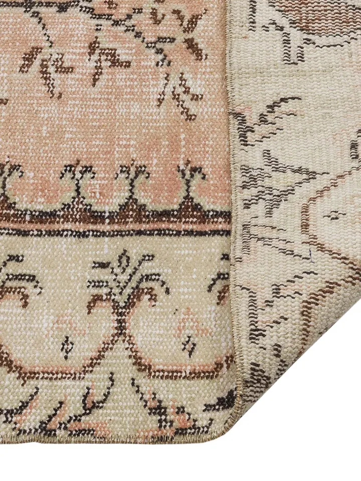 Bring the Beauty of Turkish Artistry into Your Home with this Natural Hand-Woven Turkish Rug