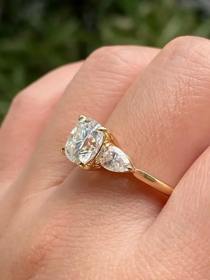 Cushion Cut Colorless Moissanite 7mm 1.8ct.Three Stone Ring.perfect gift for her,Valentine gift,Wedding ring,Anniversary gift,Birthday Gift.