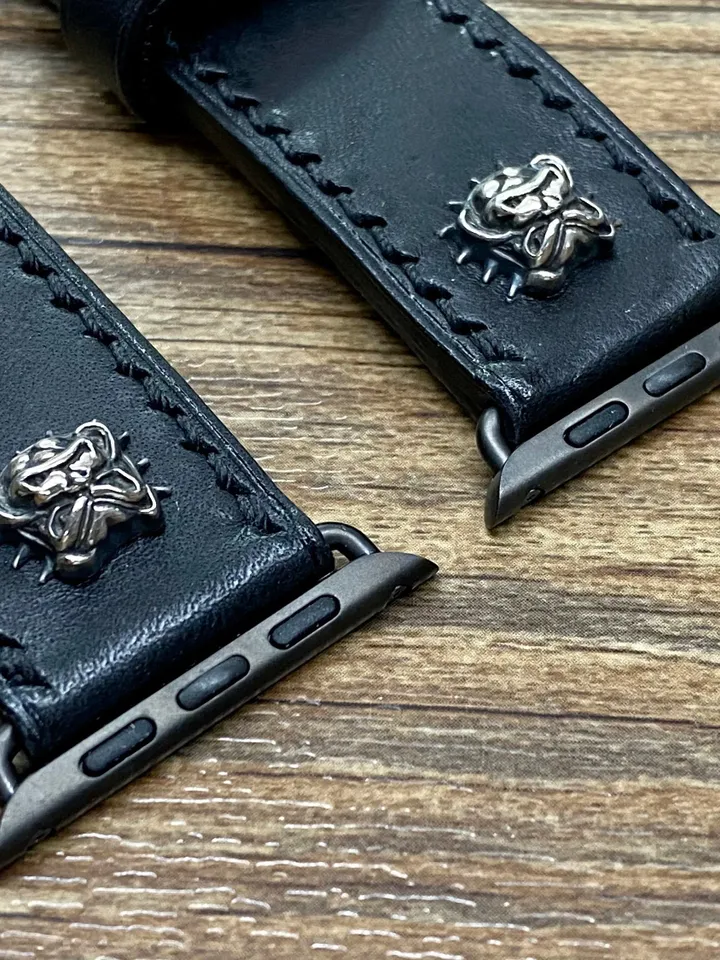 Apple Watch Bands in Black Leather for Apple Watch Series 6, Apple Watch Straps in 44mm 40mm, Bulldog Lovers Gift, Silver 925, iWatch Band