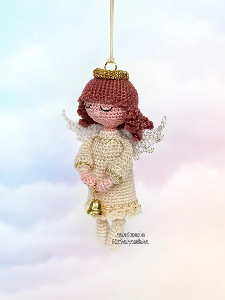 Angel with a bell, Keychain, Christmas Angel, Little crochet hanging Angel, Christmas gift, White Guardian angel