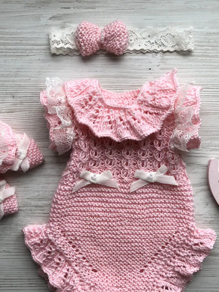 Pink knit romper with headband and booties for baby girl. Pink outfit with ivory lace, pearls and ribbon for baby. Hand made clothing set.