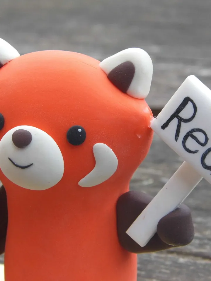 Red Panda Wedding Cake Topper, Red Panda Bride Groom Cake Topper Figurines, Custom Red Panda Unique Animal Couple Cake Topper for Wedding
