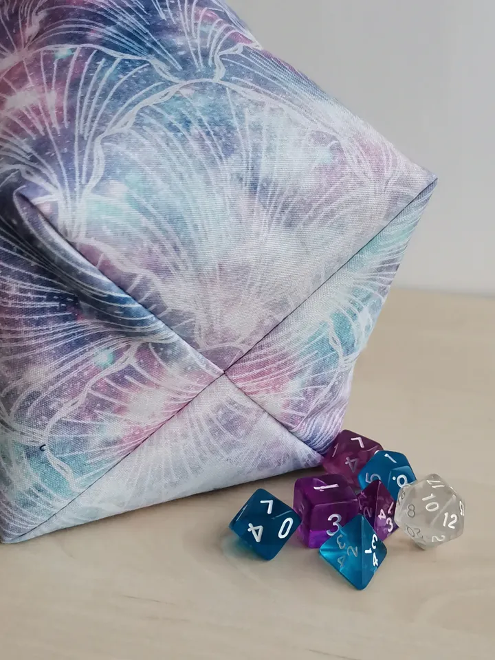 Large dice bag with pockets for 150-200 dice Pink and violet