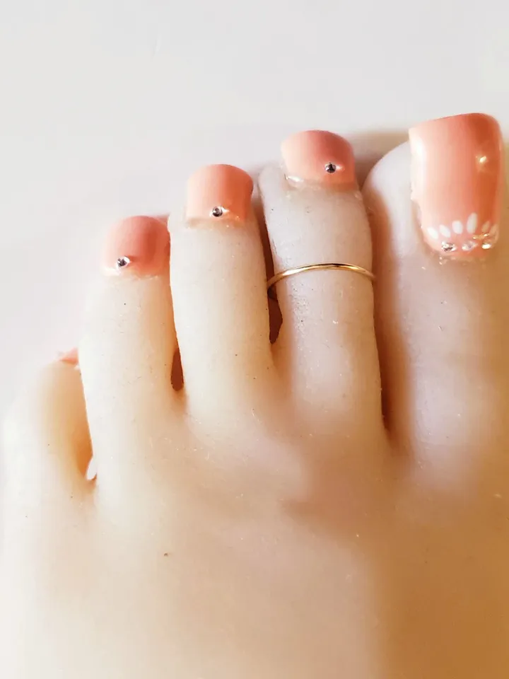 Gold Toe Ring, 14k Gold Filled, 14k Gold Toe Rings, 1mm Thin Plain Band, Not open toe ring, Closed Toe Rings, Real Gold Toe Rings