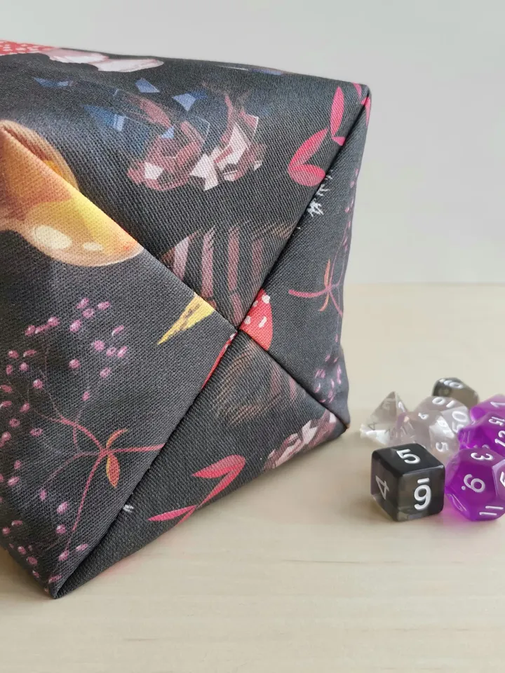 Large dice bag with pockets for 150-200 dice Witch potion
